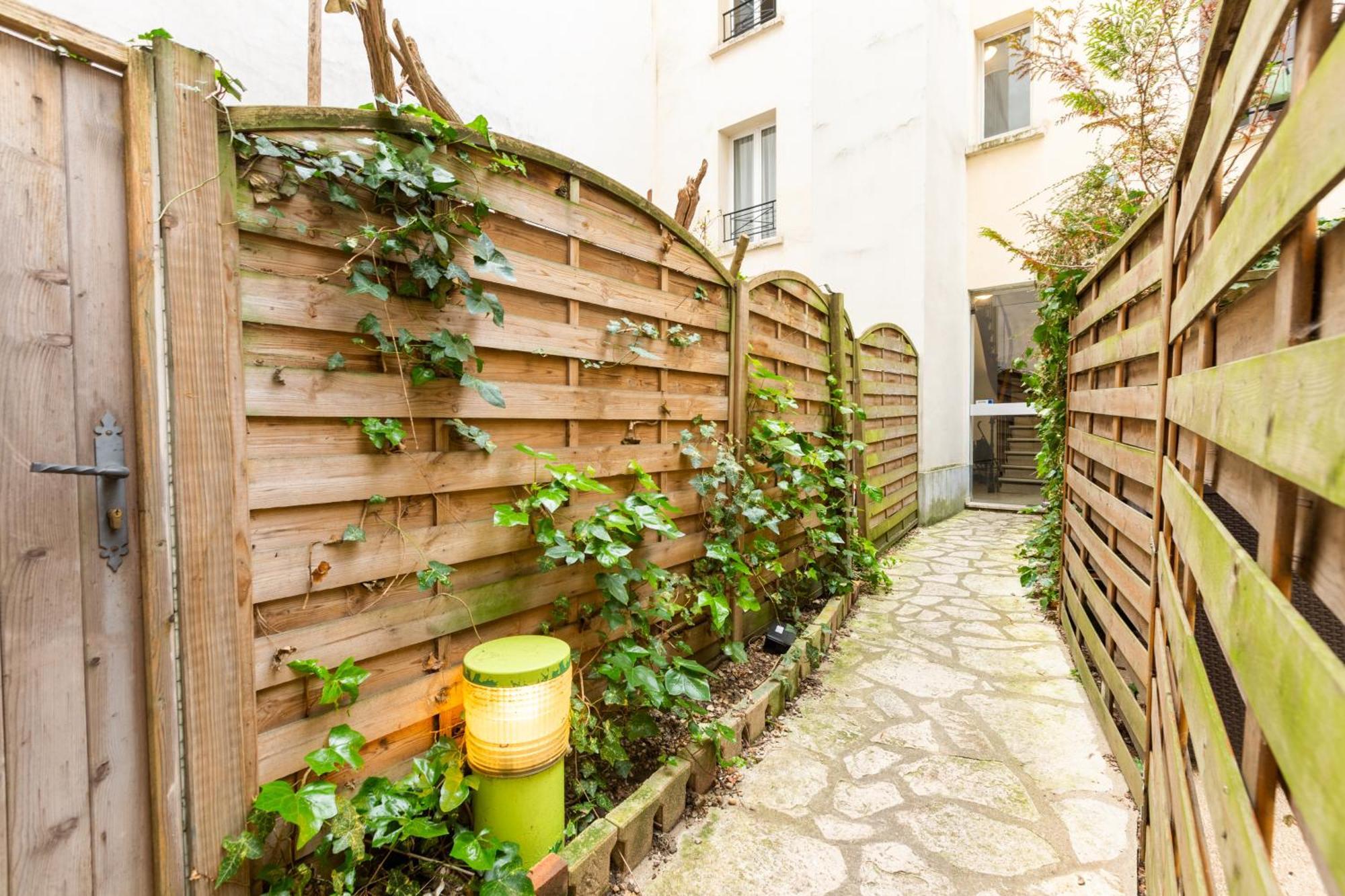 Studio Montonnerre Avec Terrasse Proche Necker Et Montparnasse Parijs Buitenkant foto